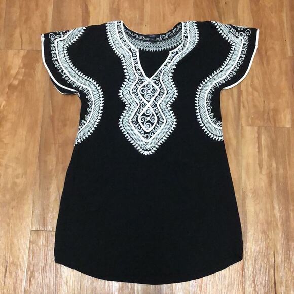Forever 21 Black and White Embroidered Dress Size Medium - Picture 2 of 8